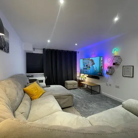 Smart Apartment Close To Watford Atria And Station Exterior photo