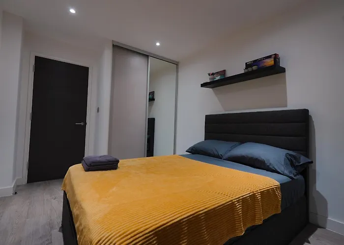 Smart Apartment Close To Watford Atria And Station