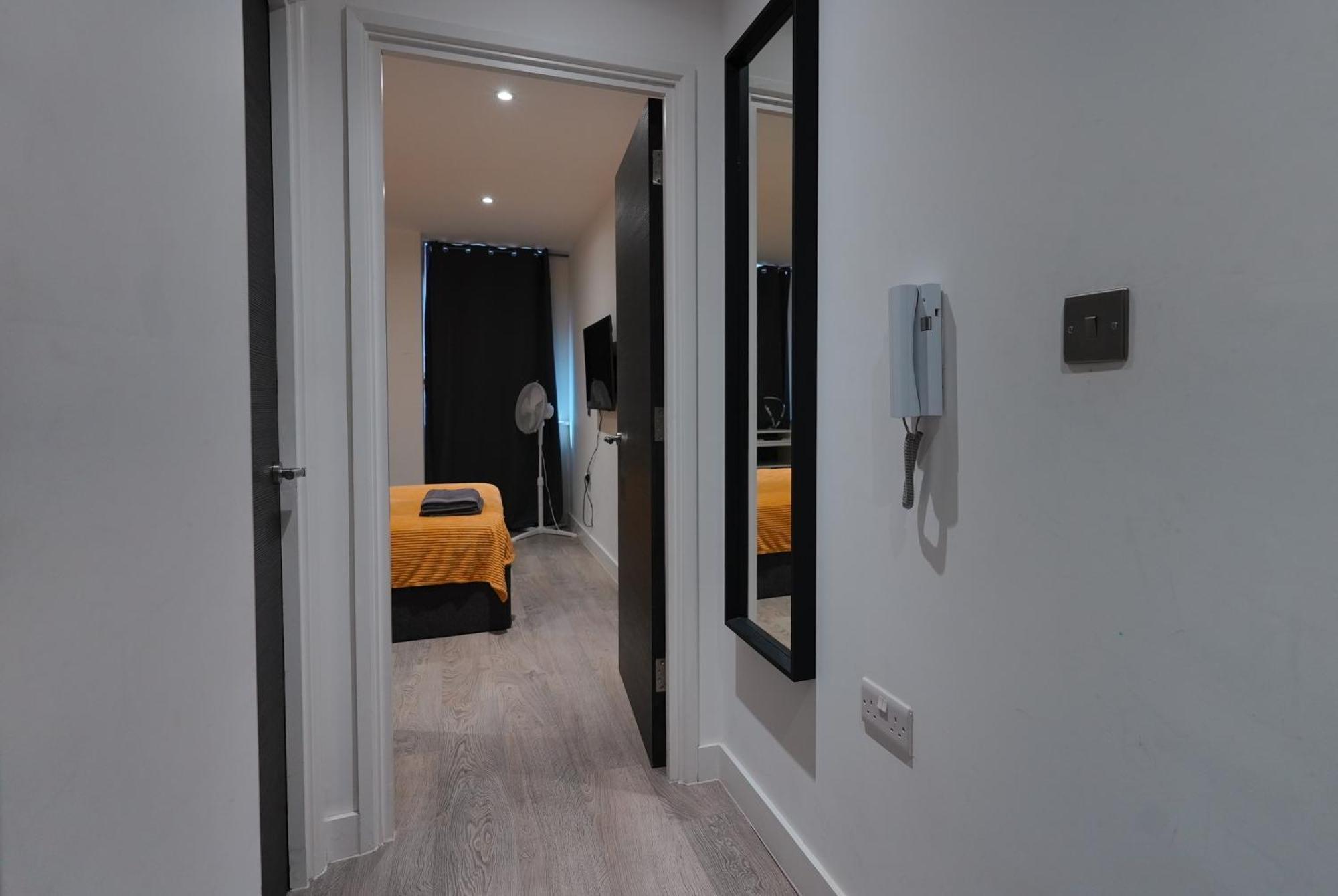 Smart Close To Watford Atria And Station Apartment Watford (Hertfordshire)